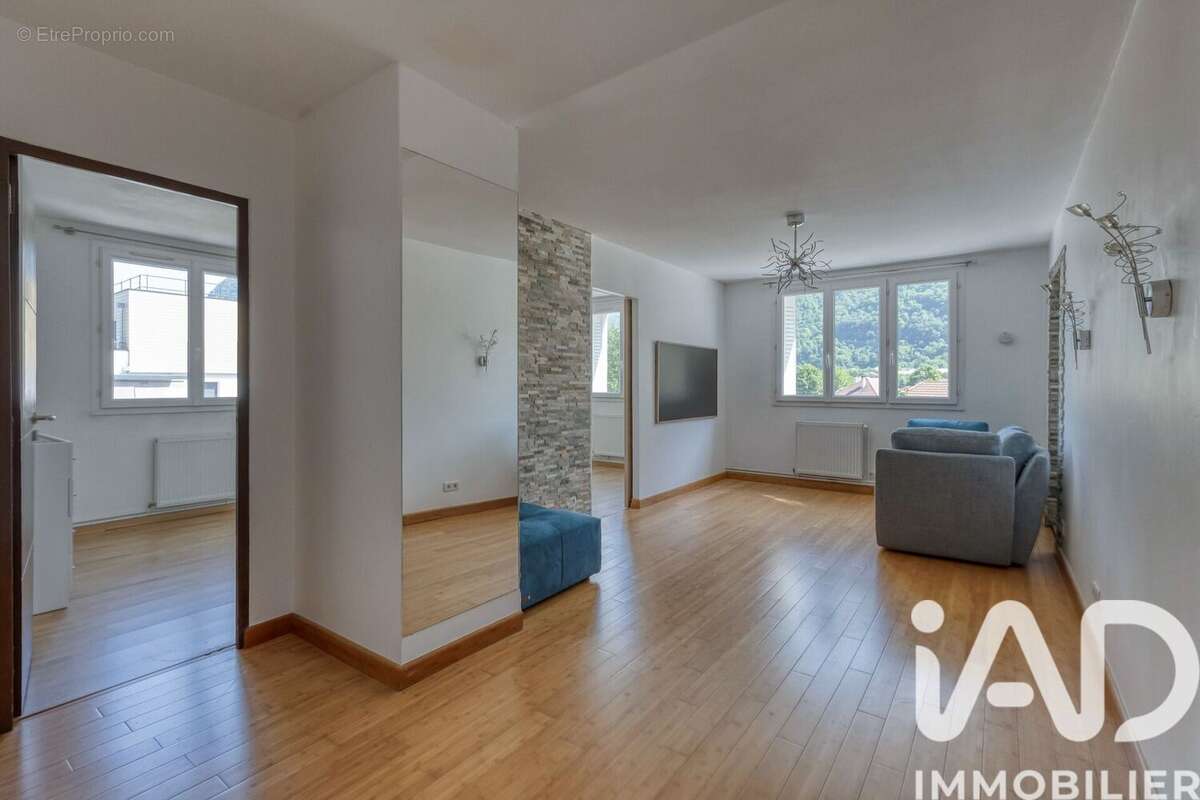 Photo 2 - Appartement à SAINT-EGREVE
