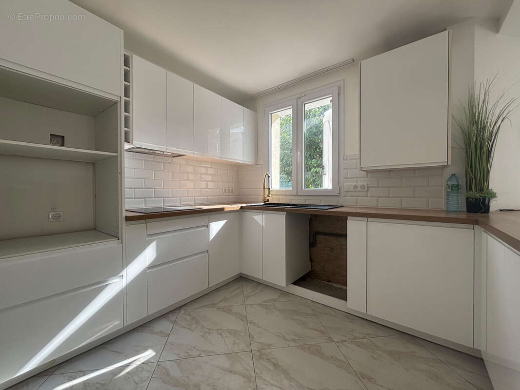 Maison à LE BLANC-MESNIL