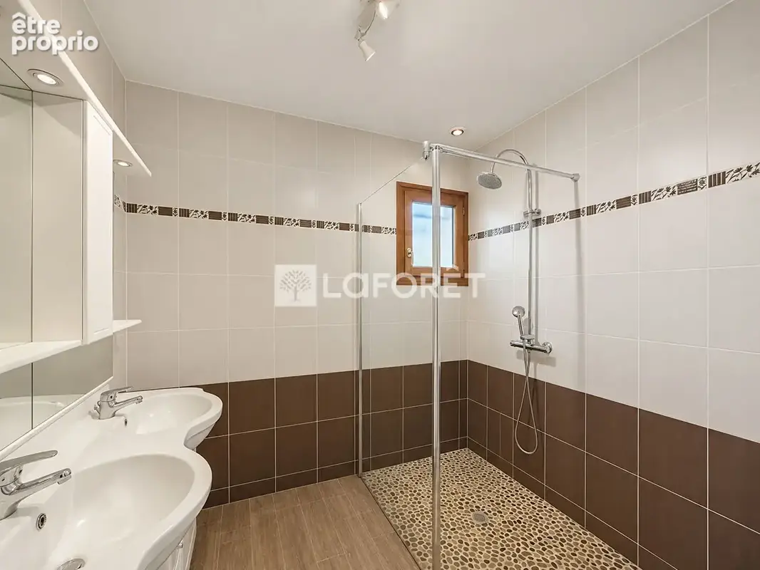 Maison Saint Martin De Laye 6 pièce(s) 150 m2 - photo 4