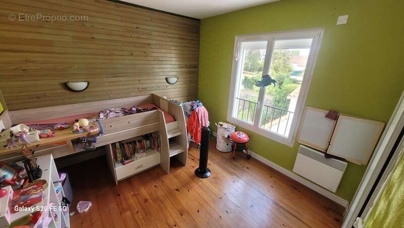 Richelieu - A Vendre maison de 90 m² habitables - 3 chambres et vaste séjour - photo 9