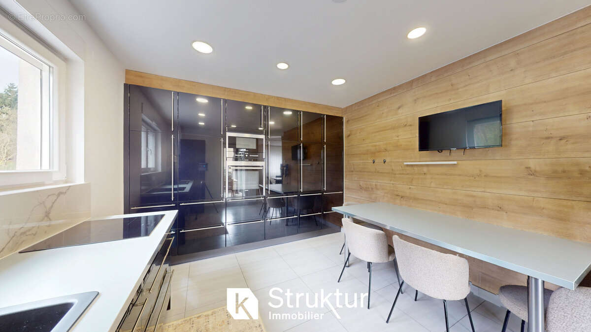 Appartement à SEREMANGE-ERZANGE