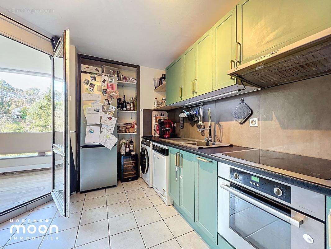 Appartement à OULLINS