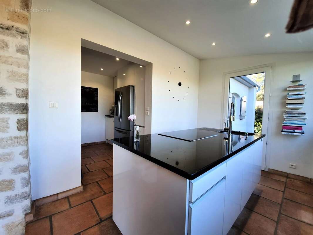 Maison 6 pièces 253m² - photo 12