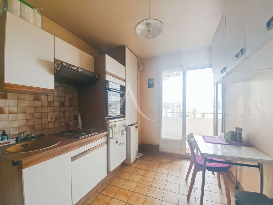 Appartement à LES MUREAUX
