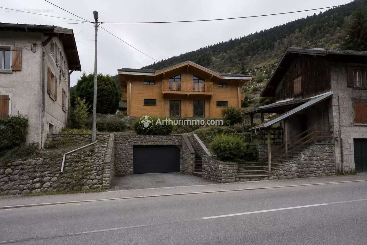 MORZINE – LES GRANGES Chalet 4 suites – Vue montagnes – À 3 minutes du centre - photo 7