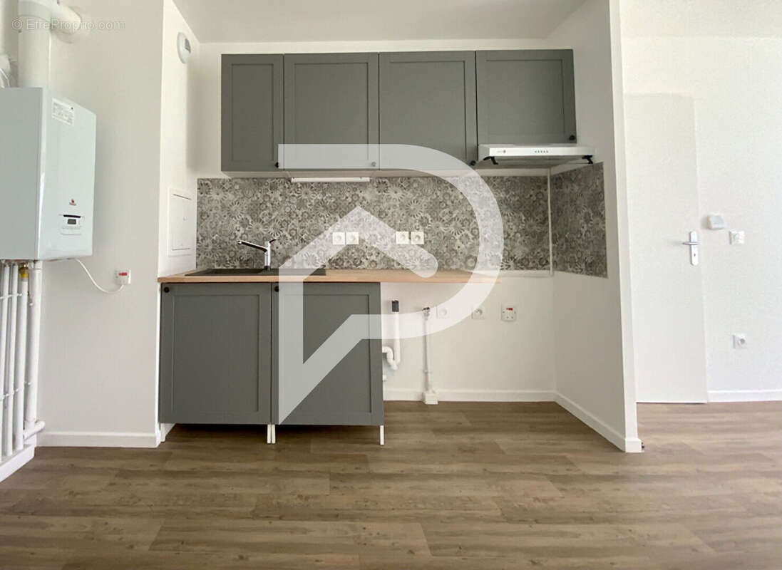 Appartement à BREUILLET