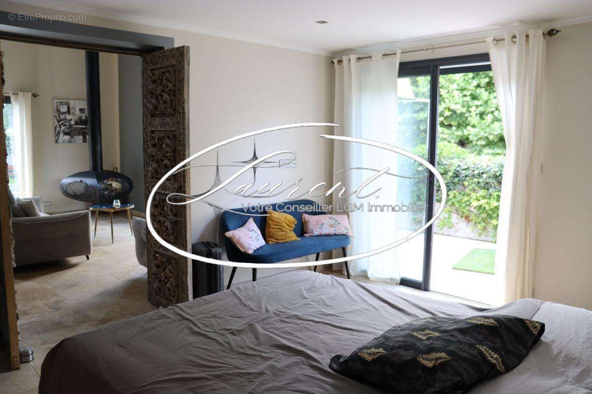 Maison à VEZENOBRES