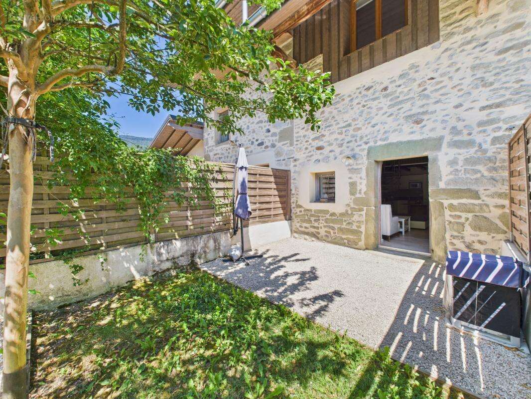 Appartement à LA MOTTE-SERVOLEX