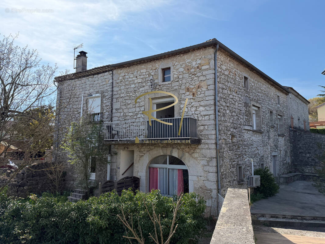 Maison à RUOMS