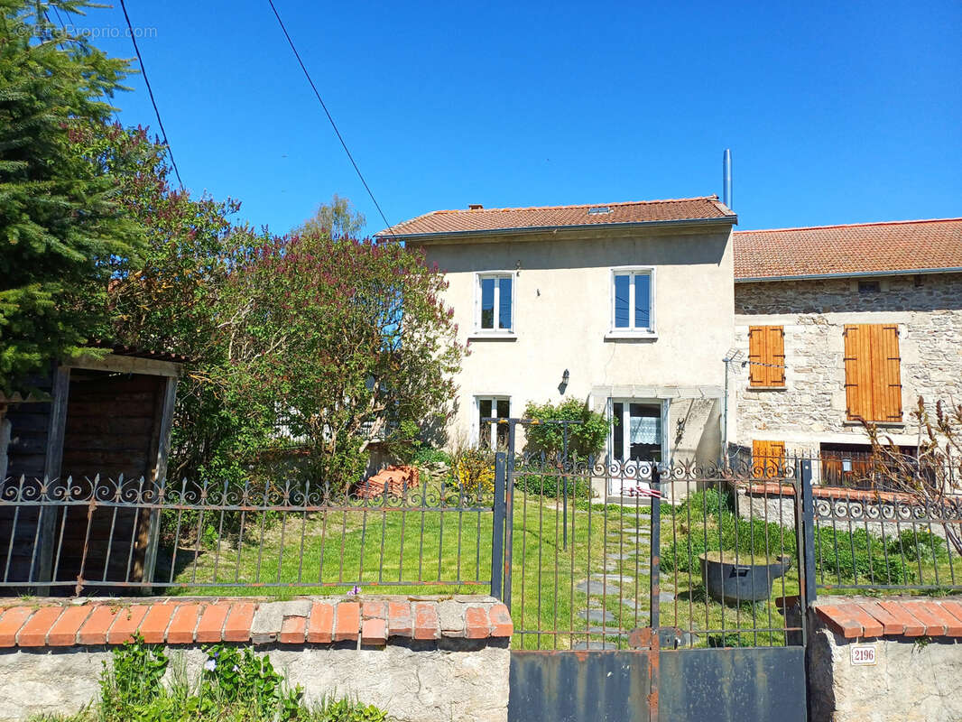 Maison à JULLIANGES