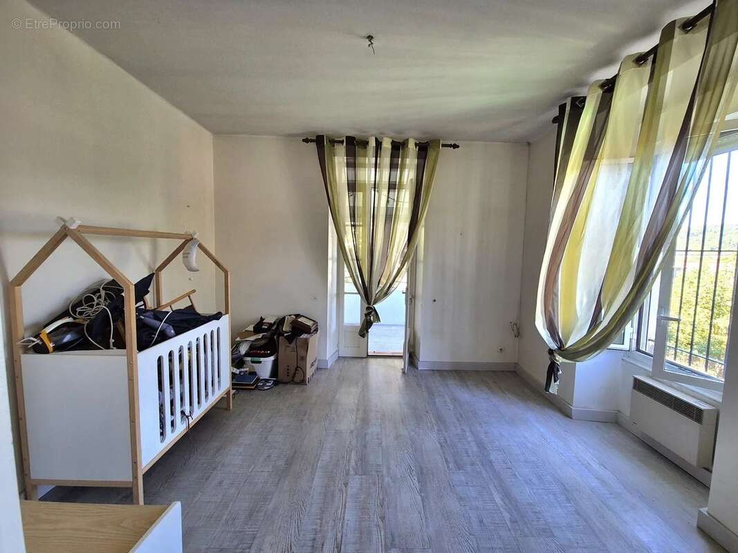 Maison à SAINT-MARTIN-DE-VALGALGUES