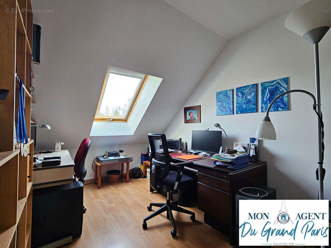 Maison à TOUSSUS-LE-NOBLE