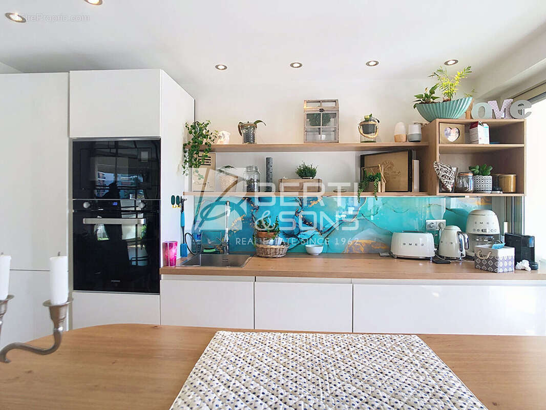 Appartement à MANDELIEU-LA-NAPOULE