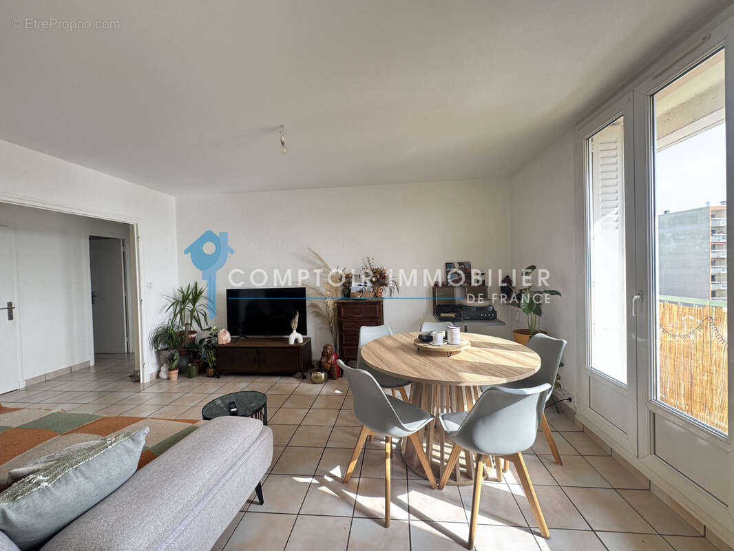 Appartement à ROMANS-SUR-ISERE