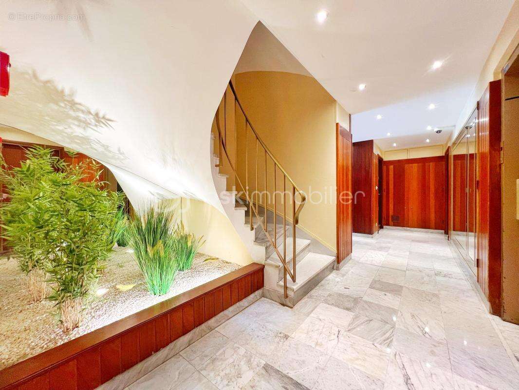 Appartement 5 pièces avec jardin privatif et piscine – Le Chesnay-Rocquencourt - photo 24
