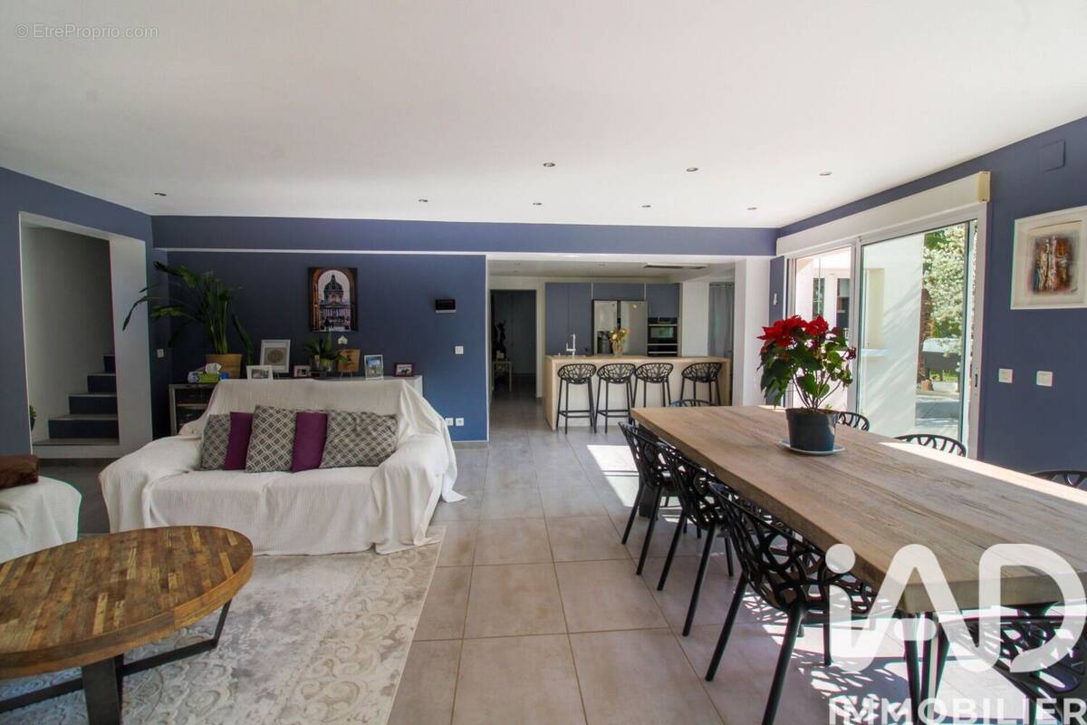 Photo 1 - Maison à VERNEUIL-SUR-SEINE