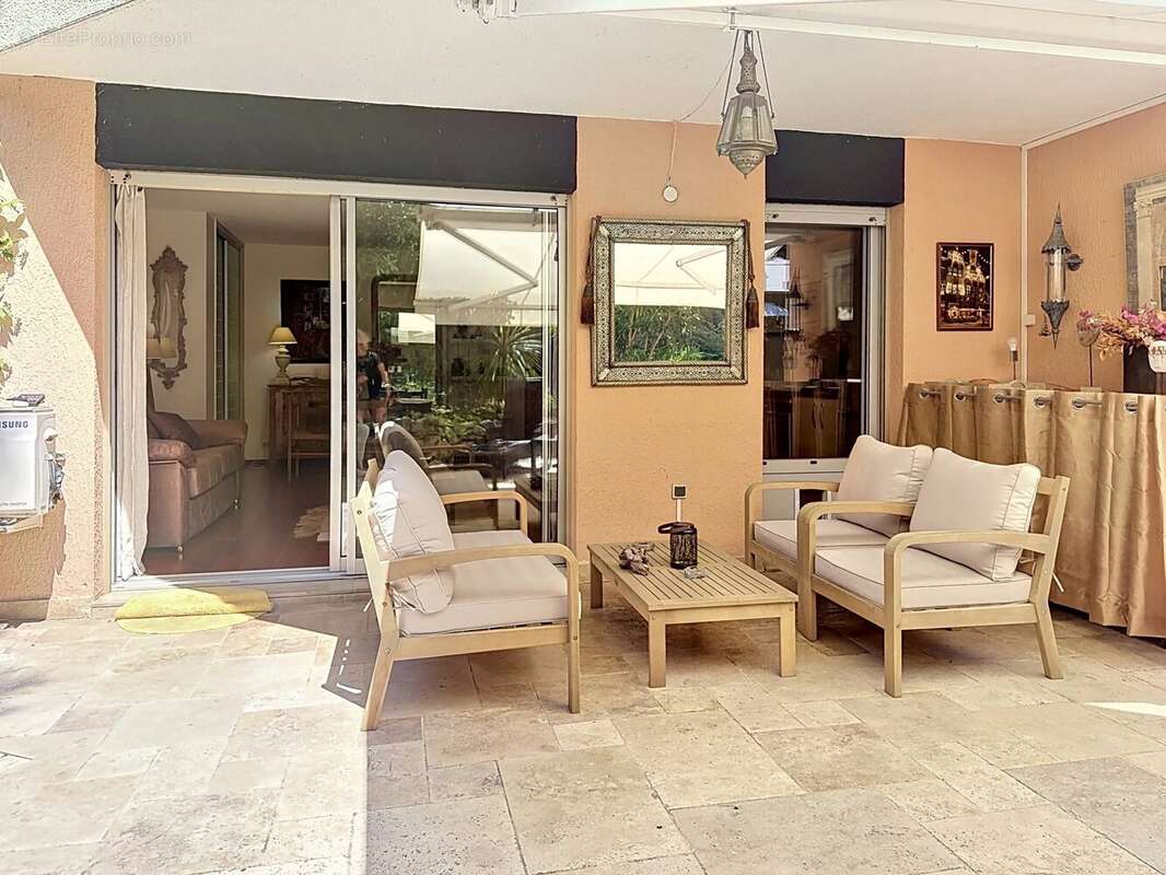 Cannes residence avec piscine : 2 pieces  en rez-de-jardin - photo 13