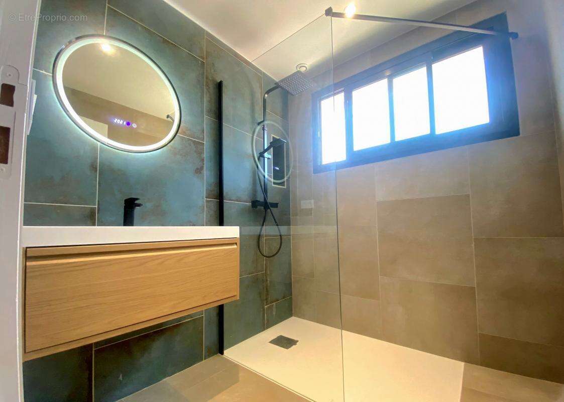 Appartement à SANARY-SUR-MER