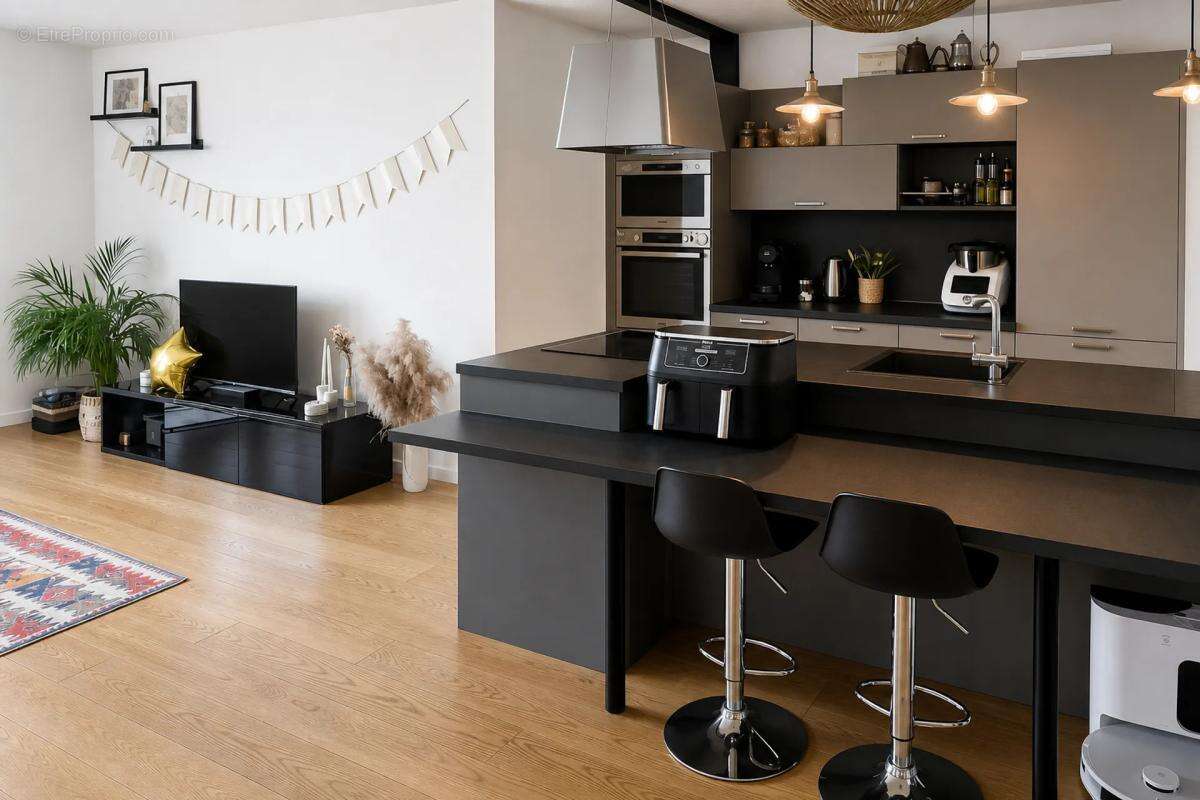 Appartement à VIGNEUX-SUR-SEINE
