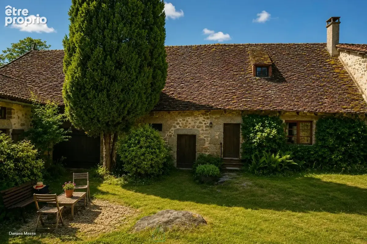 Ancienne maison forte du XIIIe siècle, au coeur du parc naturel régional du Périgord vert. - photo 14