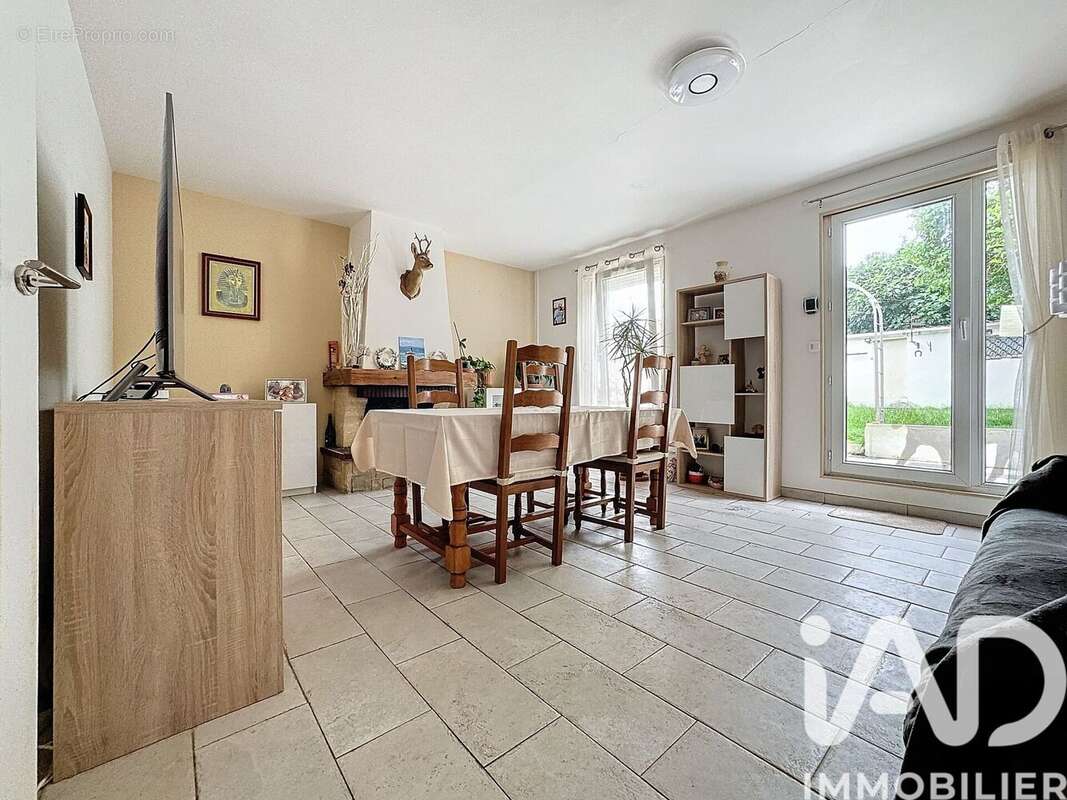 Photo 3 - Maison à TAISSY
