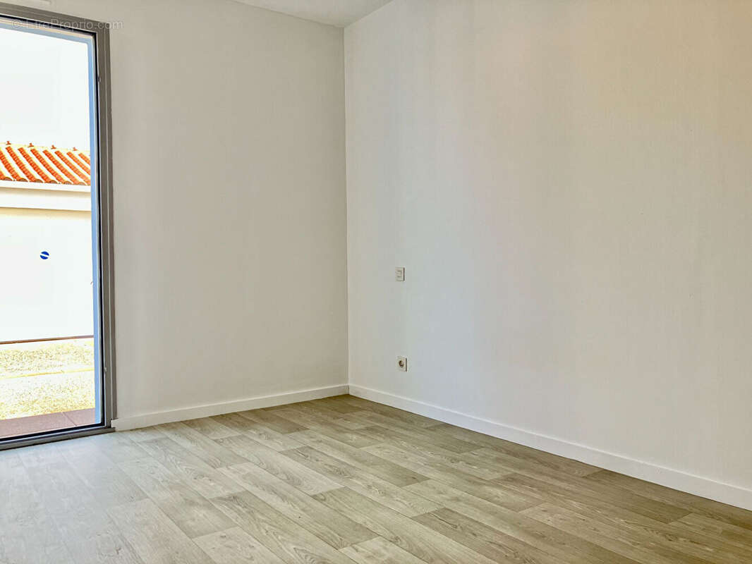 Appartement Les Sables D Olonne 3 pièce(s) 60 m2 - photo 5