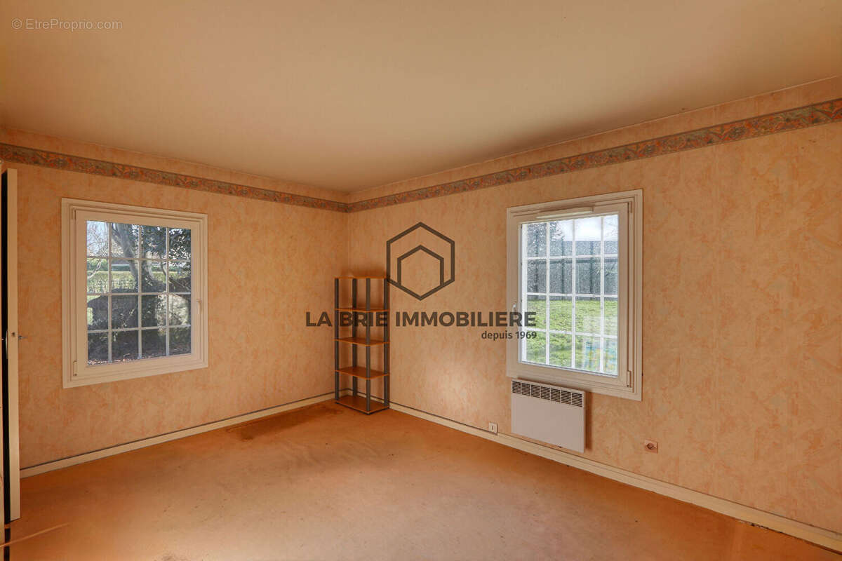 Maison à MAROLLES-EN-BRIE