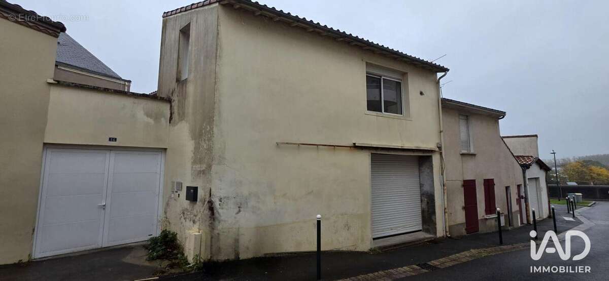 Photo 7 - Commerce à BASSE-GOULAINE