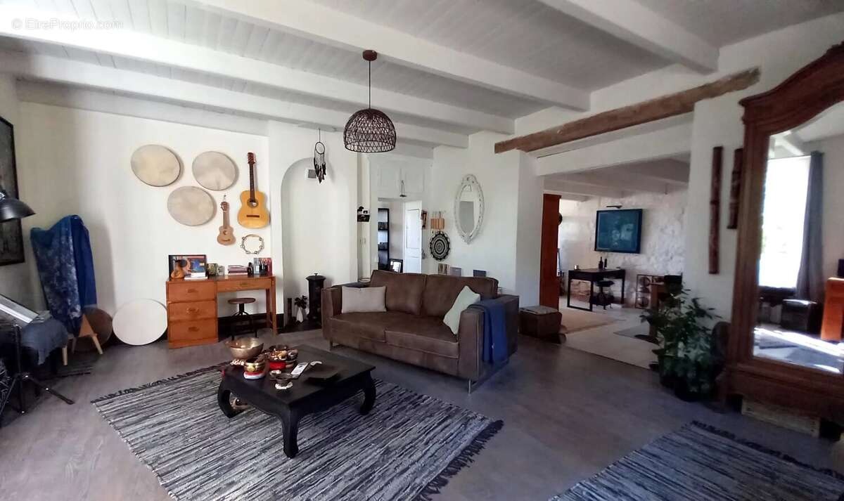 Maison à REGNEVELLE