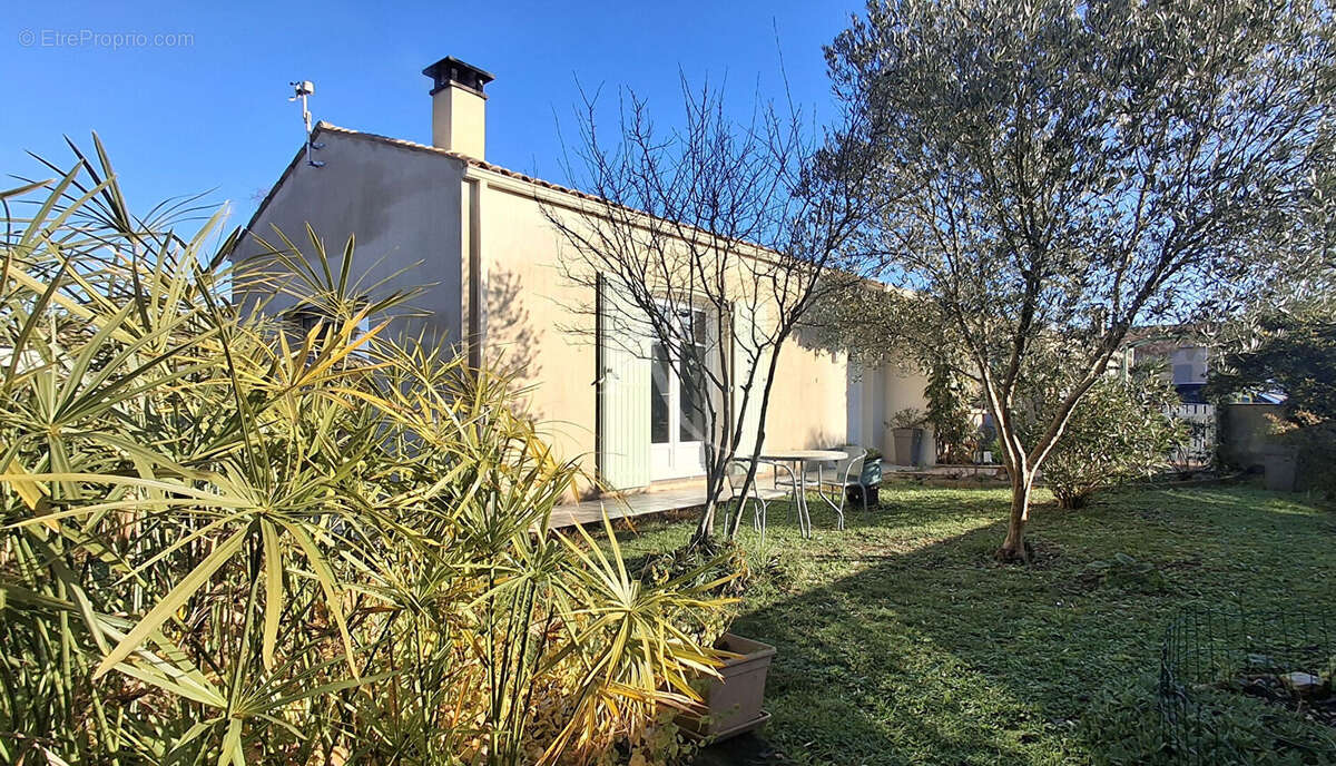 Maison à SAINTE-SOULLE