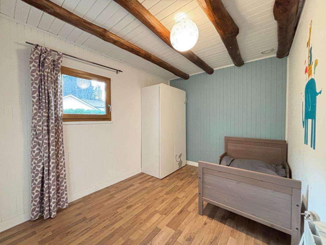 Maison à SAINT-JEAN-D&#039;AVELANNE