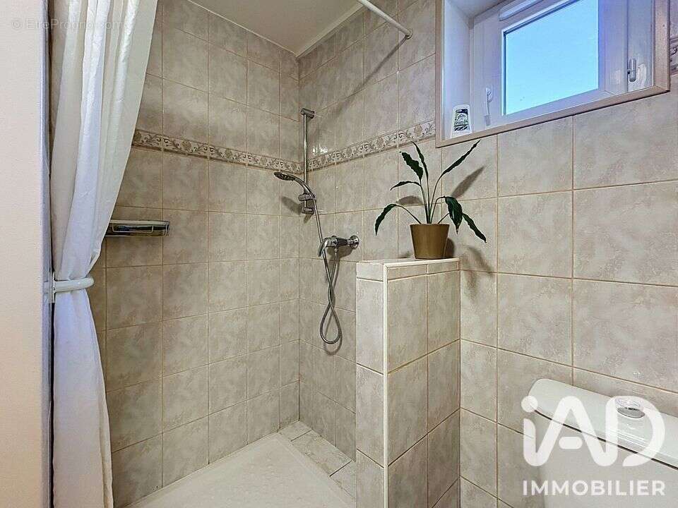 Maison 121 m² à Villardebelle  - photo 5