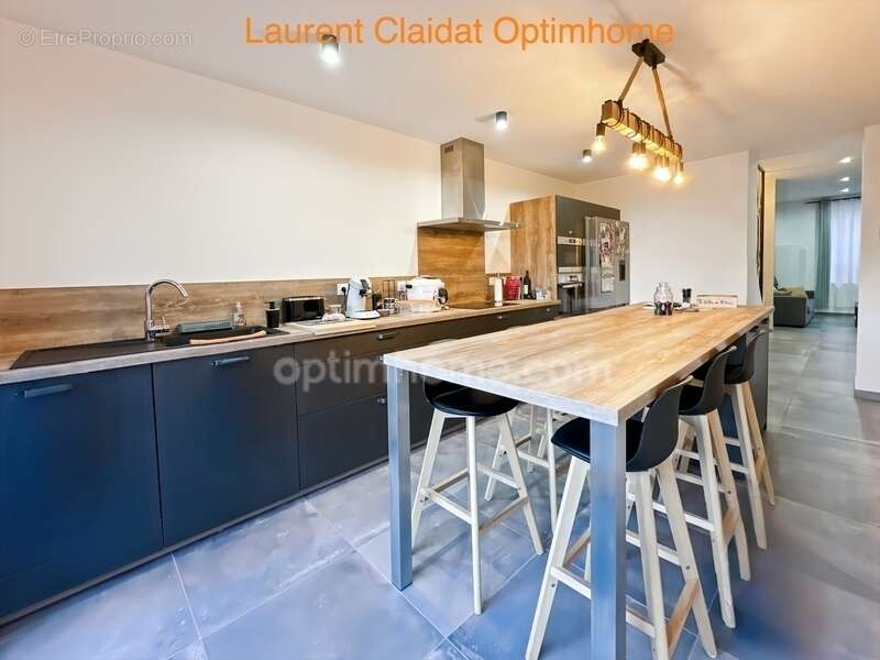 Maison à SAINT-QUENTIN