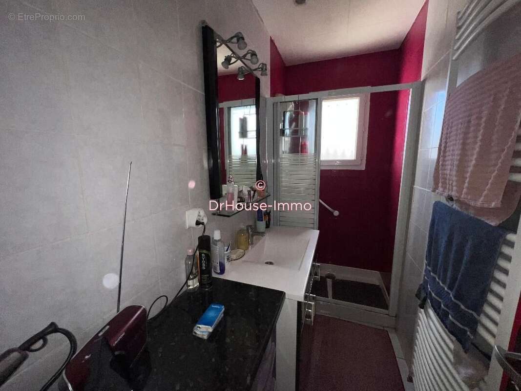 Maison à CONDE-SUR-NOIREAU