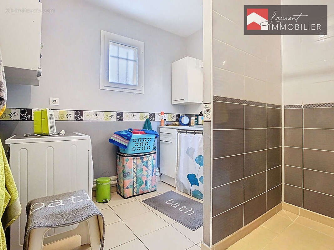 Maison à PONT-DE-VAUX