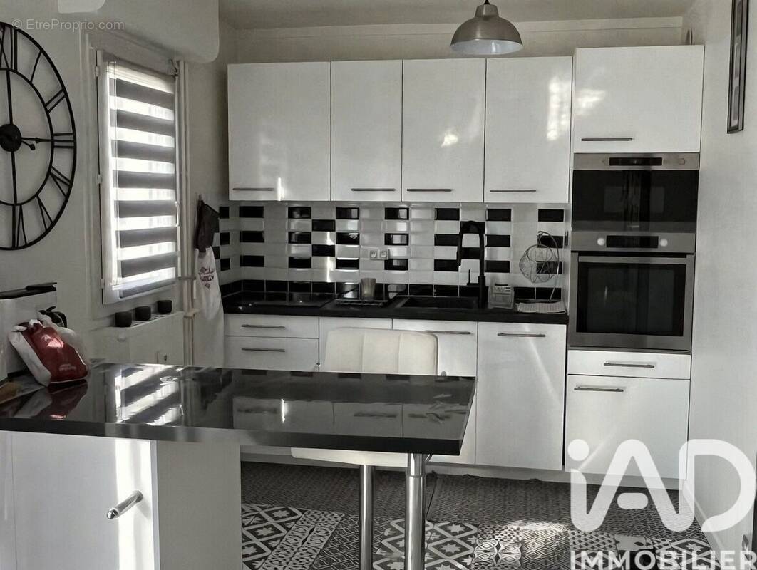 Photo 1 - Appartement à SAINT-OUEN-L'AUMONE