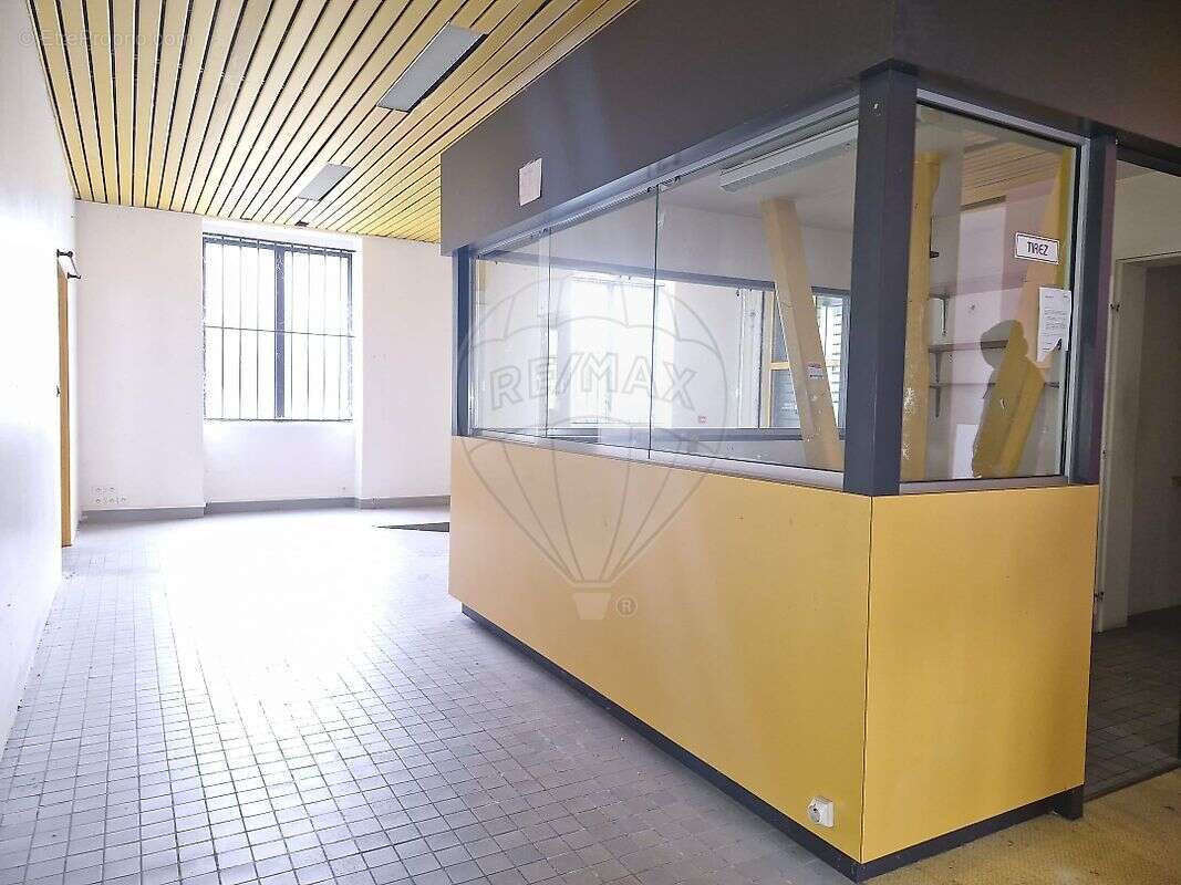 Commerce à FOURCHAMBAULT