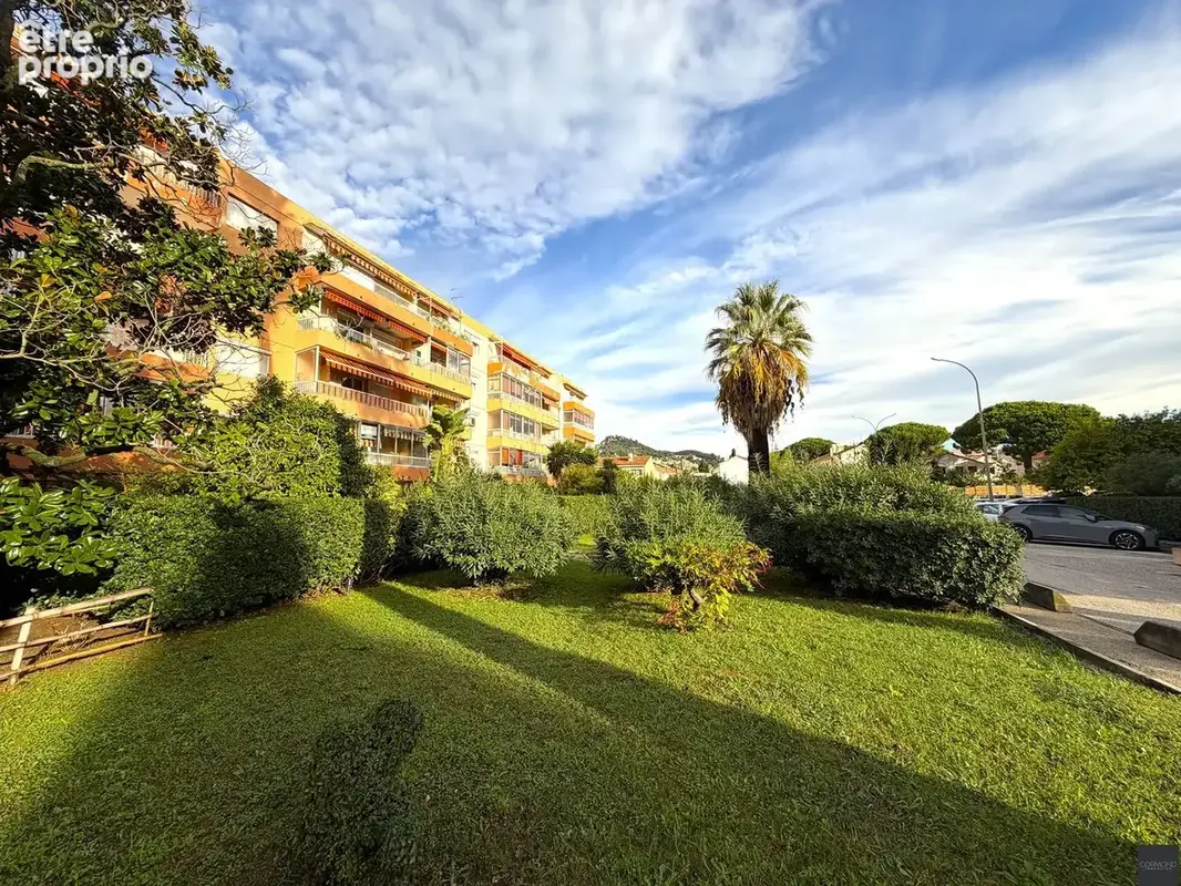 Appartement à HYERES