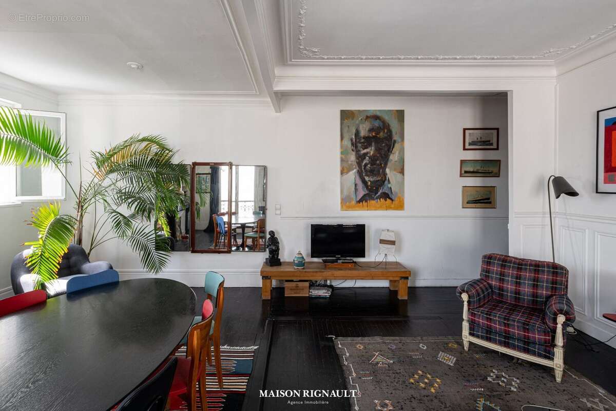 Appartement à PARIS-18E