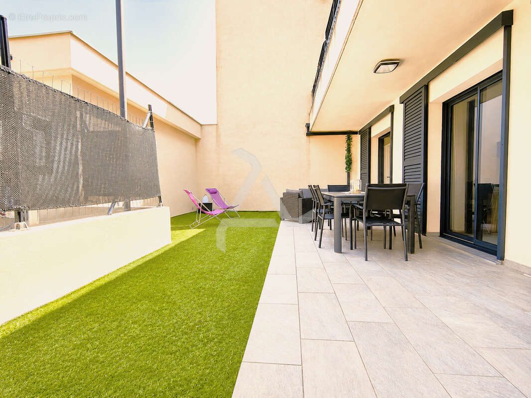 Agréable appartement t2 à ste-lucie de porto-vecchio à proximité des commodités et à dix min des plages - photo 4