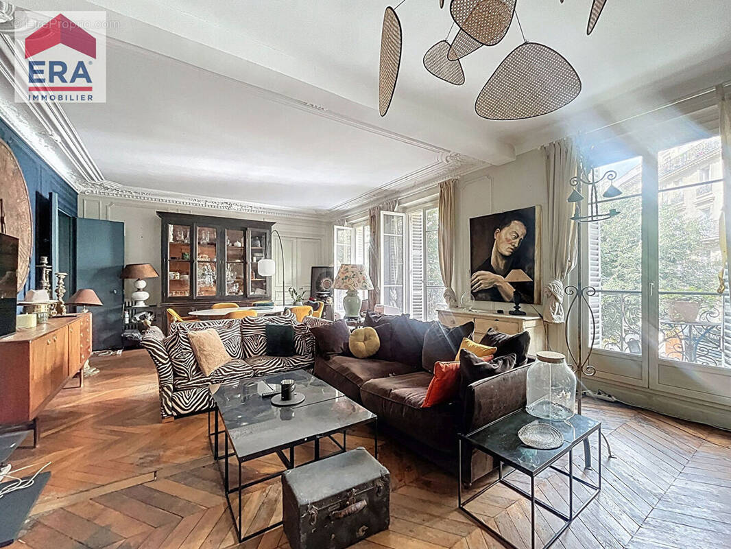 Appartement à PARIS-9E