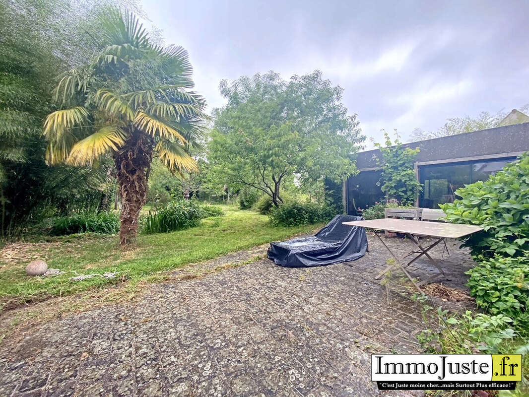 Maison à VIEILLE-EGLISE-EN-YVELINES