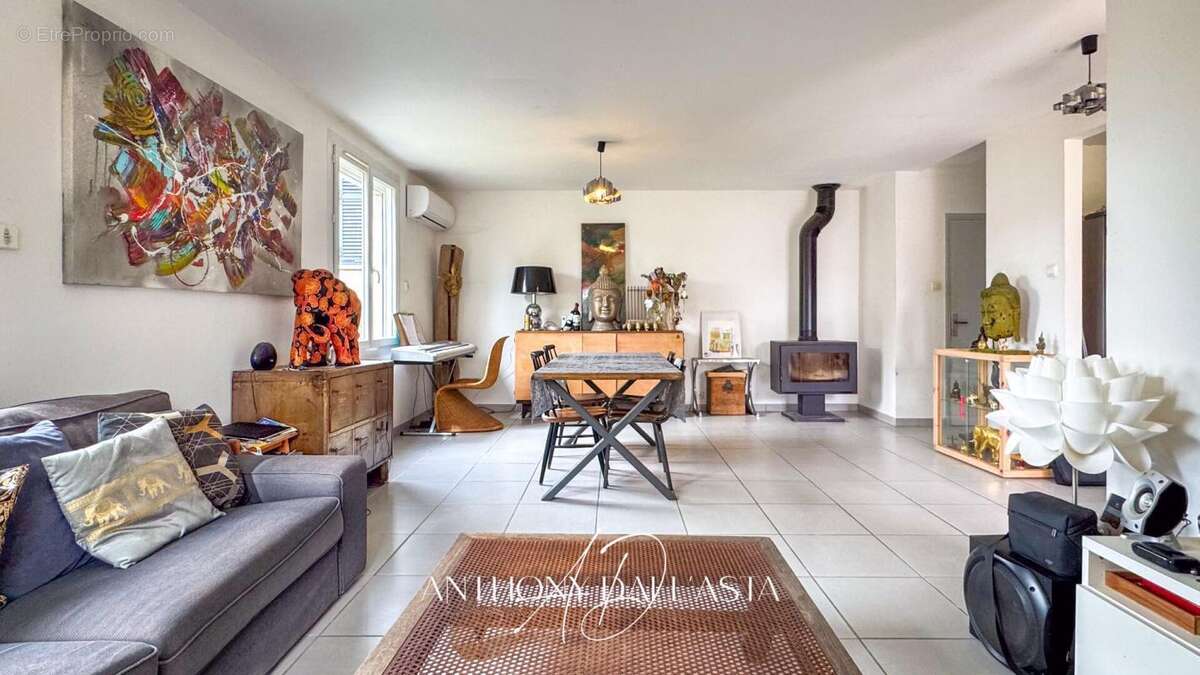 Maison à VILLENEUVE-MINERVOIS