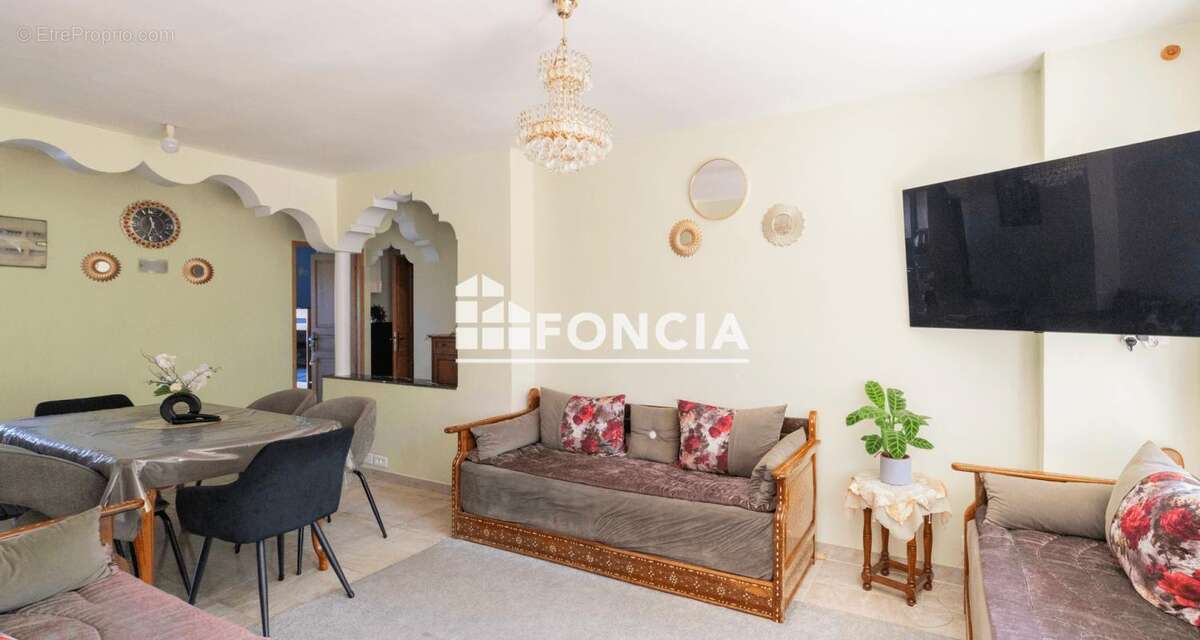 Appartement à MARSEILLE-9E