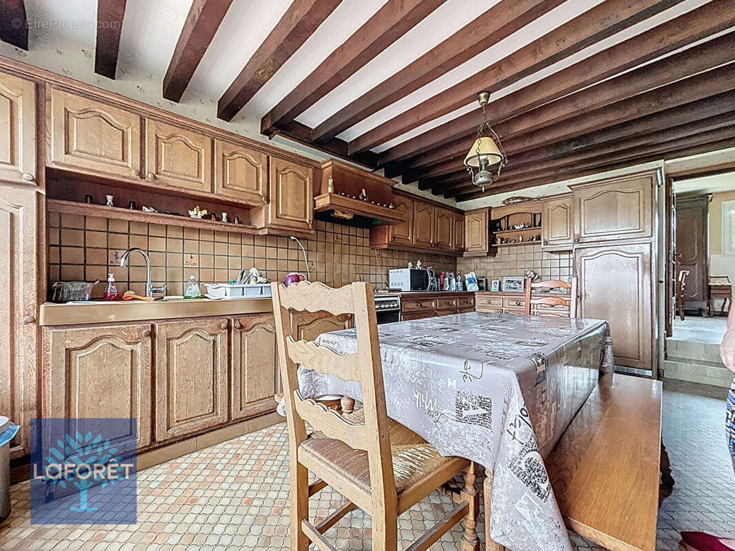 Maison à LOUVIGNE-DU-DESERT