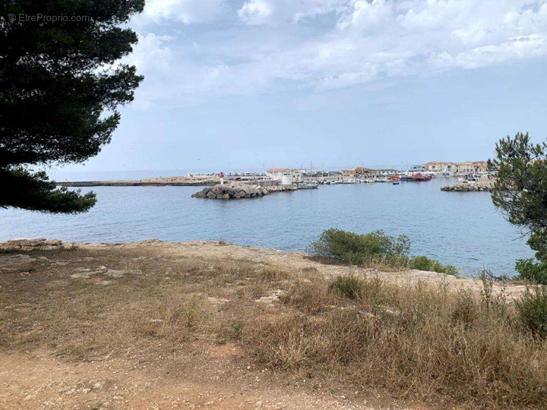 Terrain à MARTIGUES