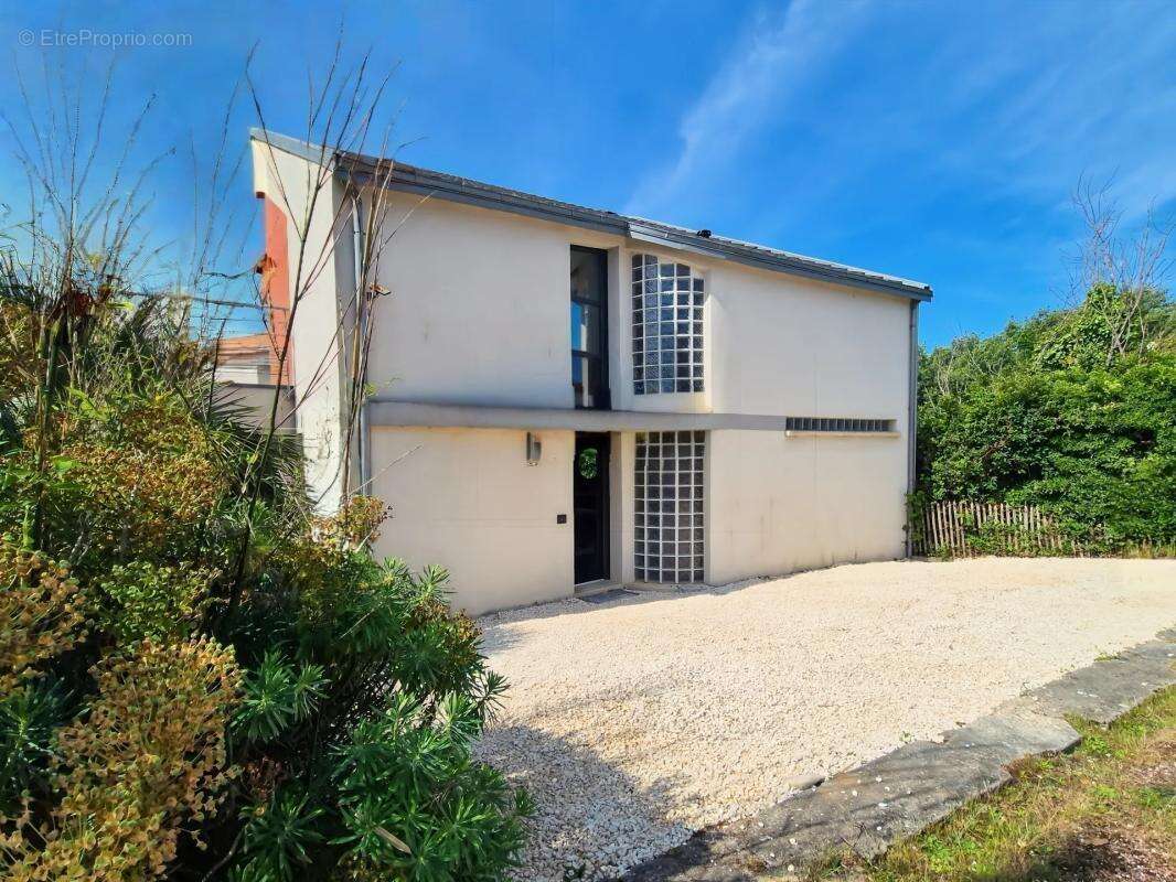Maison à FOURAS