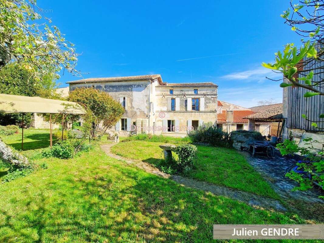 Maison 185 m² à Salles  - photo 49