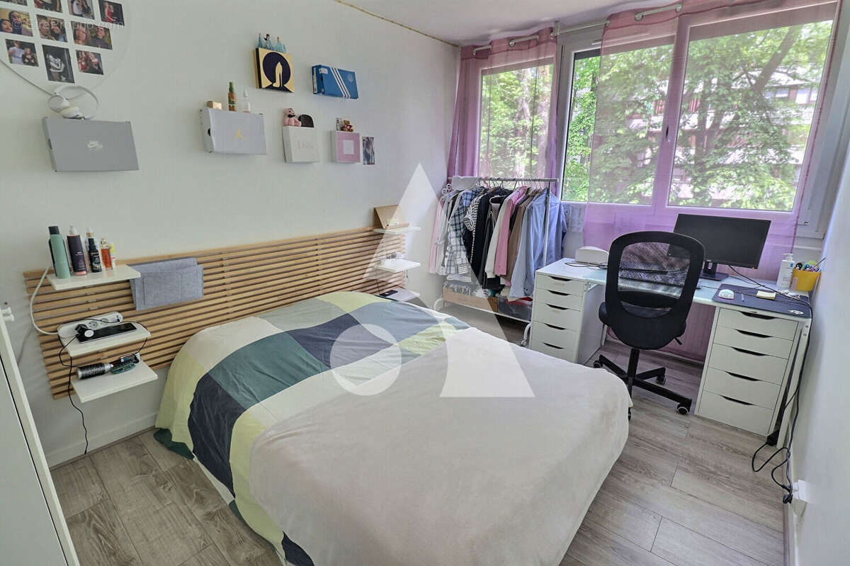 Appartement à MERY-SUR-OISE