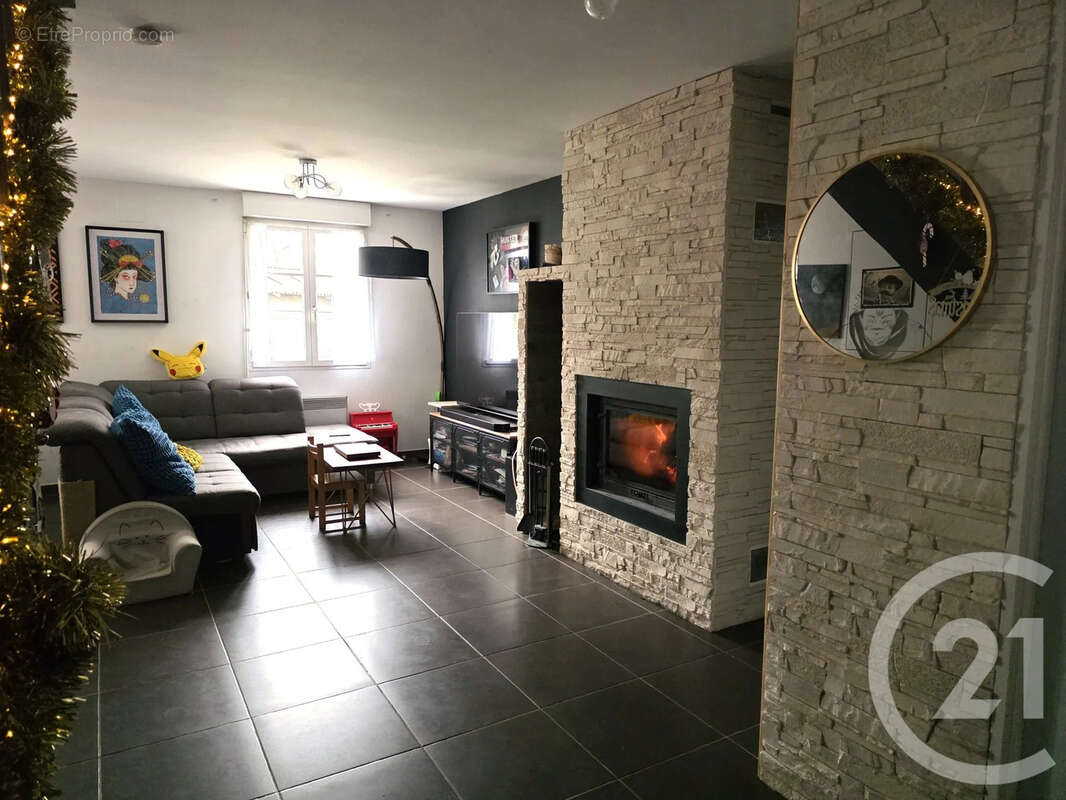 Maison à DOUY-LA-RAMEE